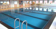 photo hotel piscine laponie